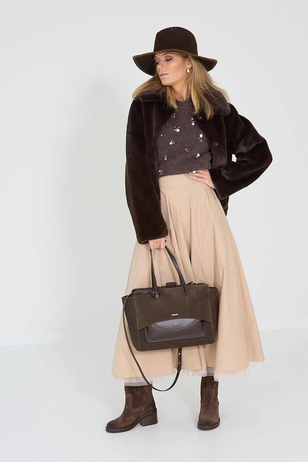 Apparis mantel bruin