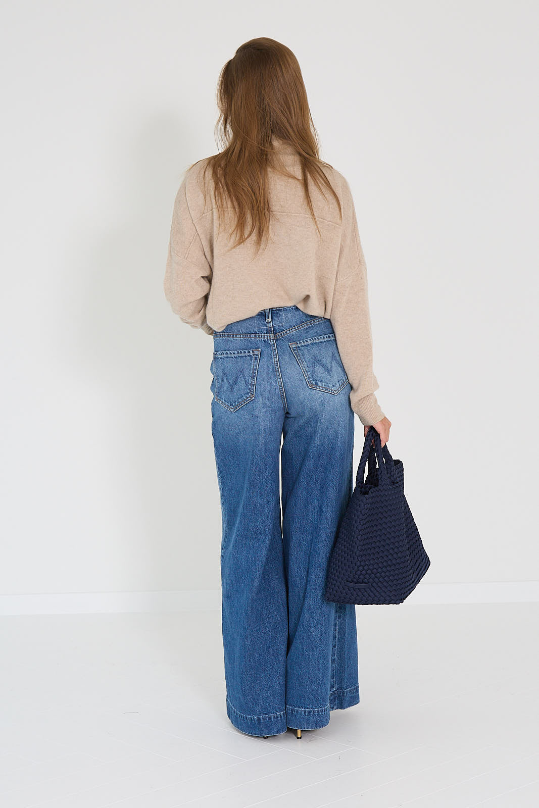 Hemmisphere pull beige