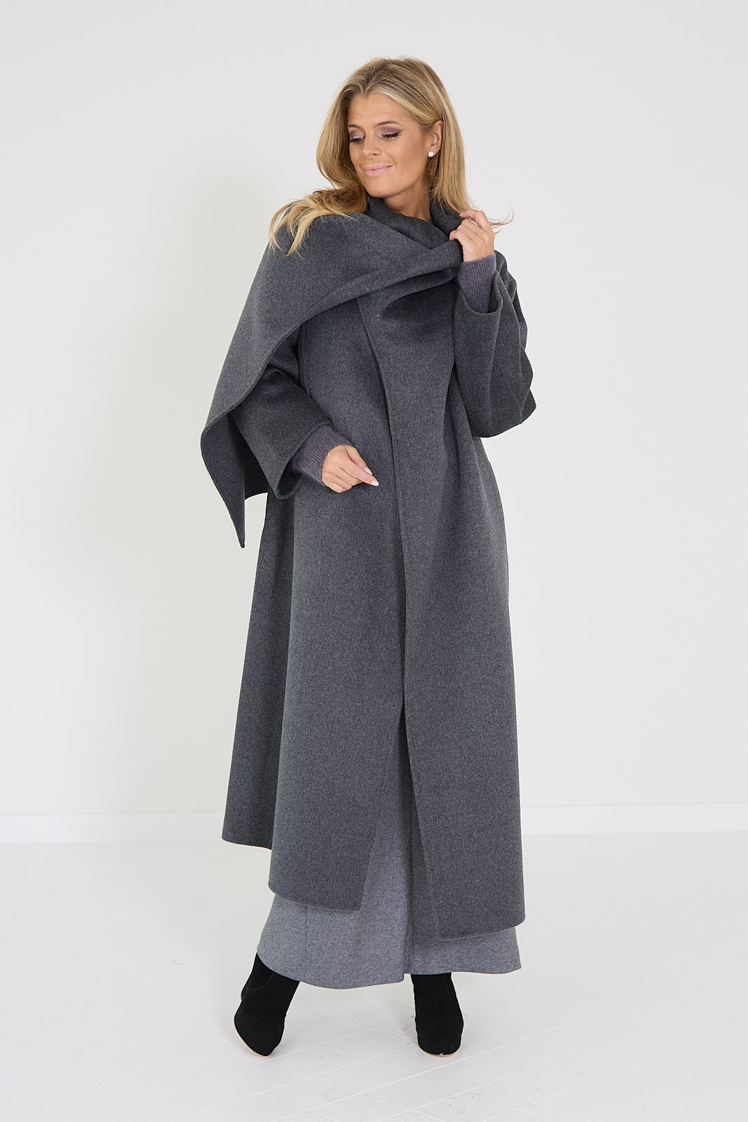 Oscar mantel grijs Suzanne