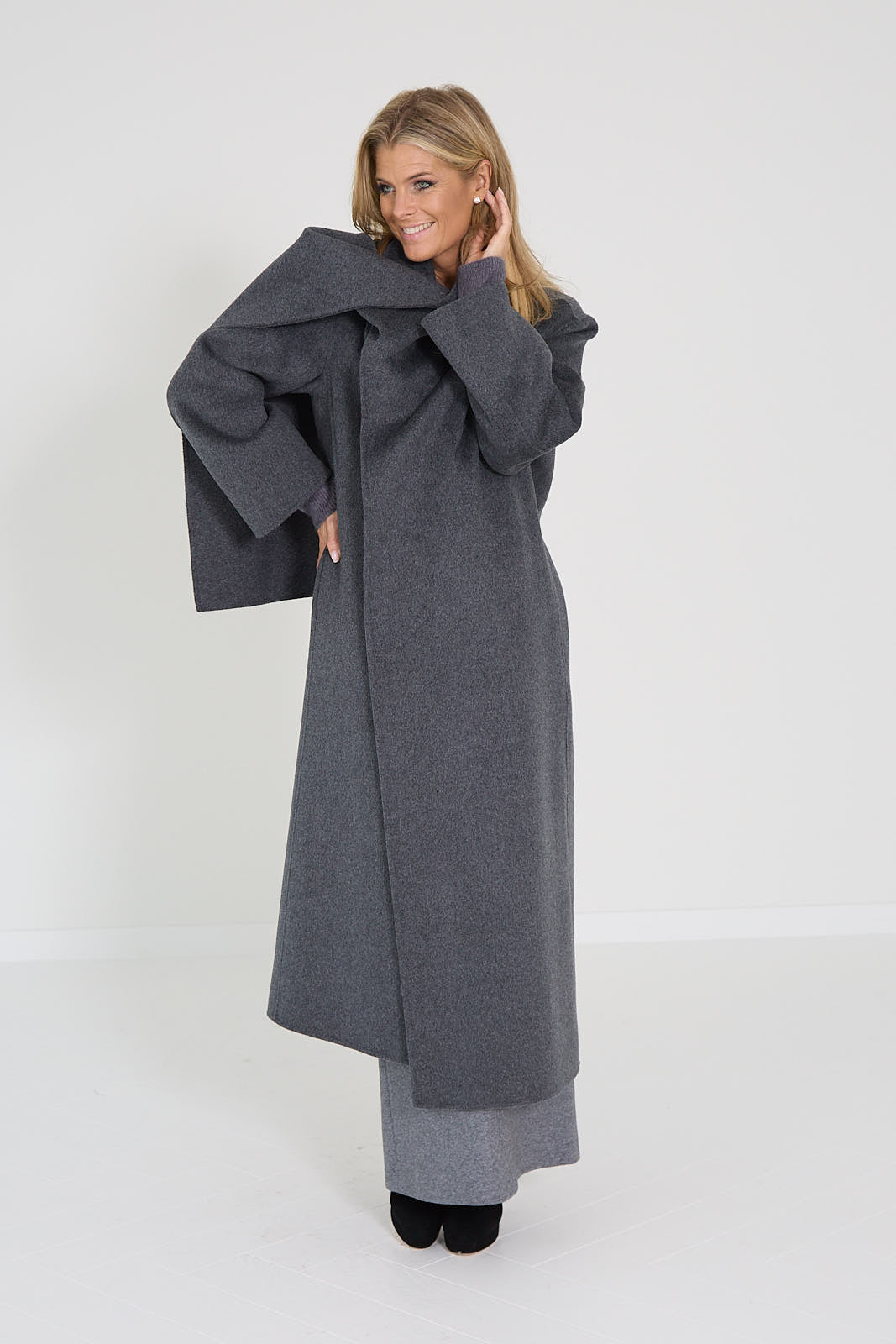 Oscar mantel grijs Suzanne