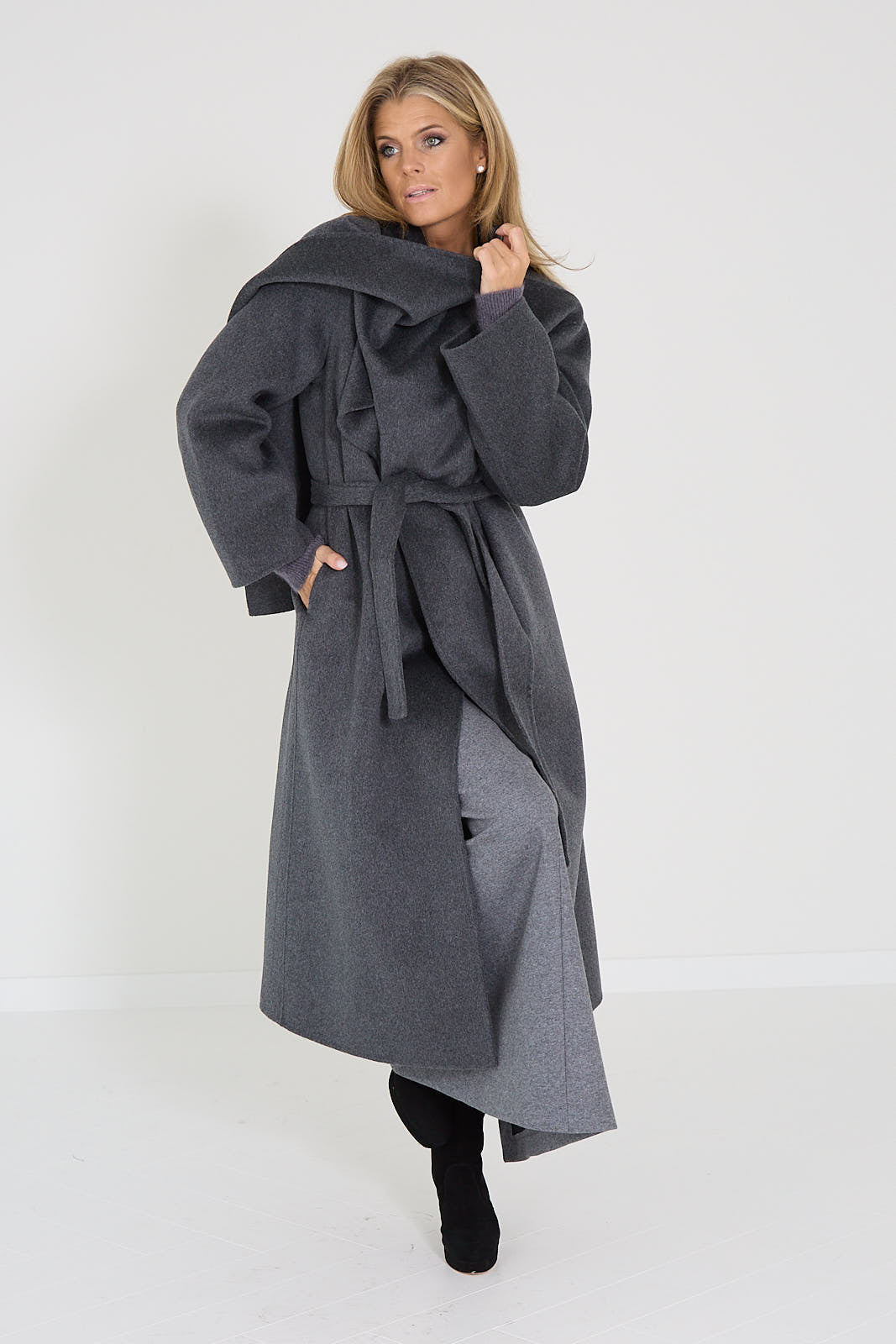 Oscar mantel grijs Suzanne