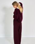 25W-MAI-PULL-BORDEAUX DONKER ROOD