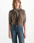 27Z-SCHUMACHER LEOPARD BLOESJE BRUIN