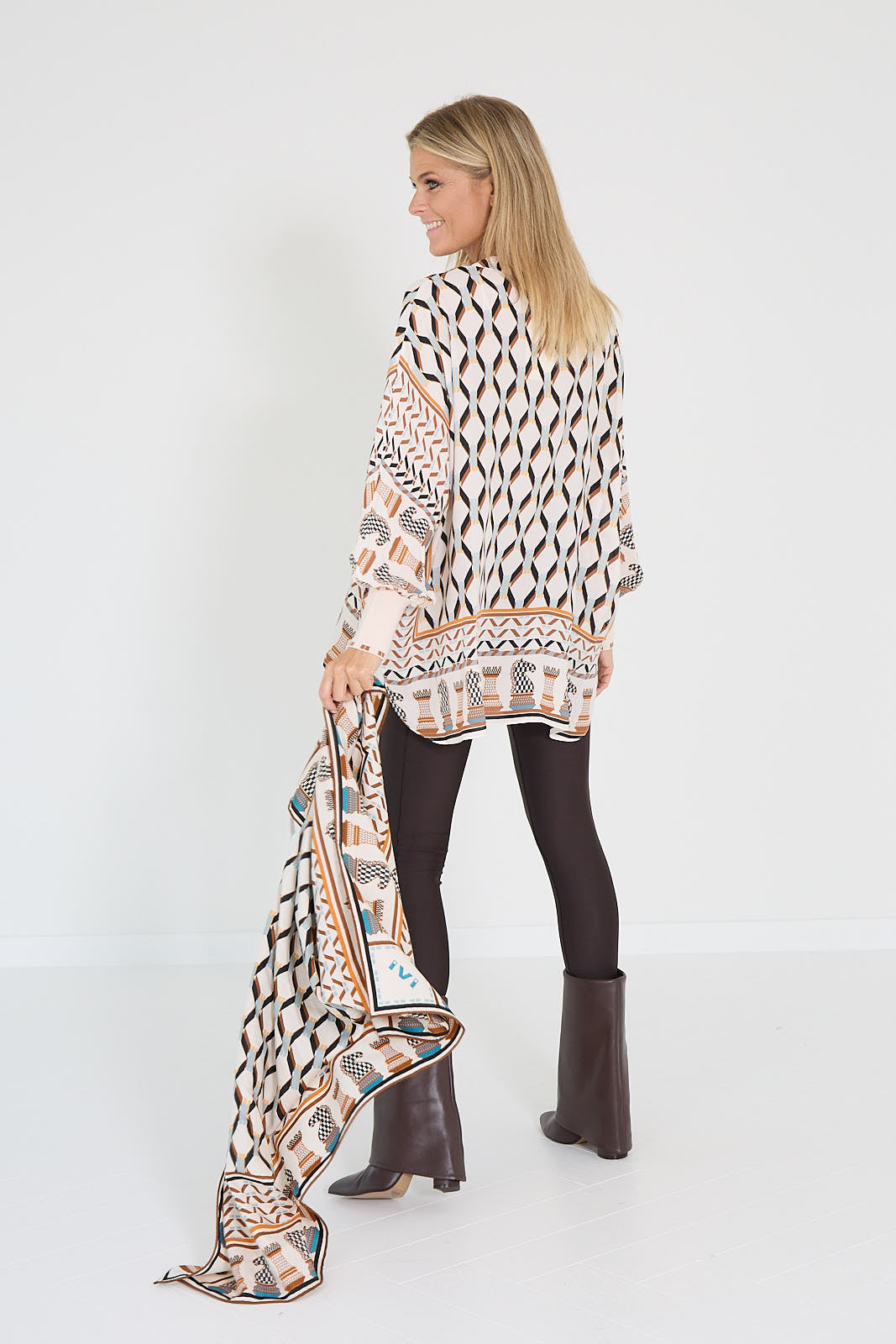 Ivi blouse beige