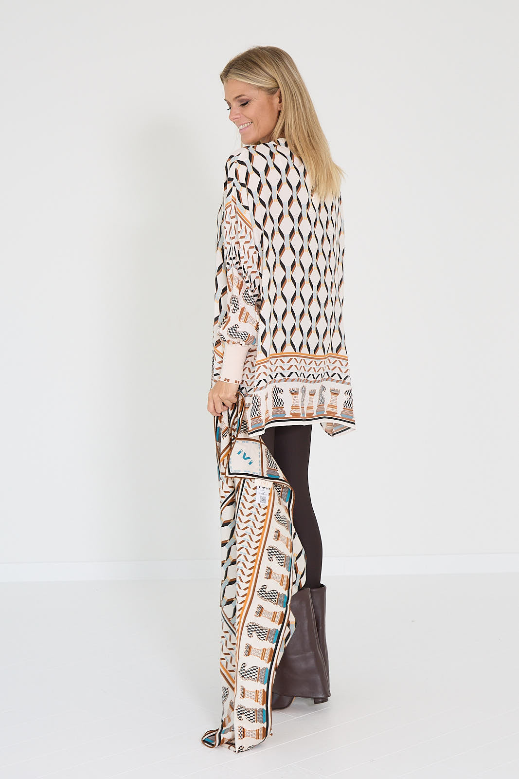 Ivi blouse beige