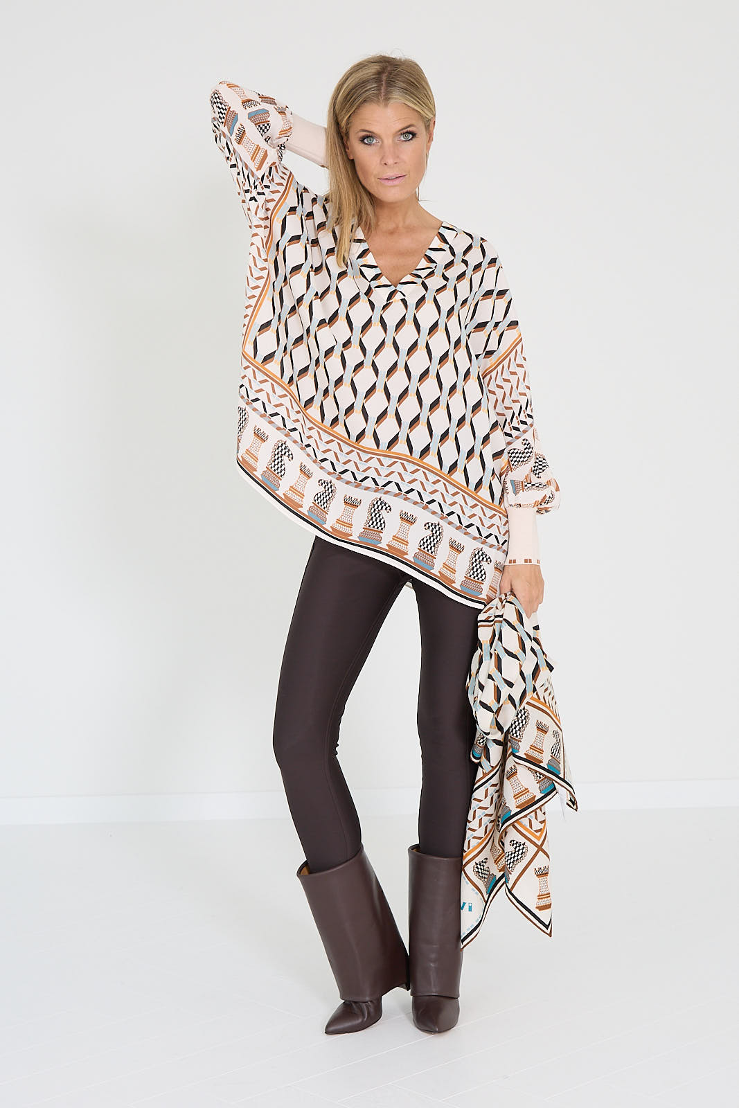 Ivi blouse beige