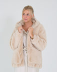 Urbancode mantel Cream