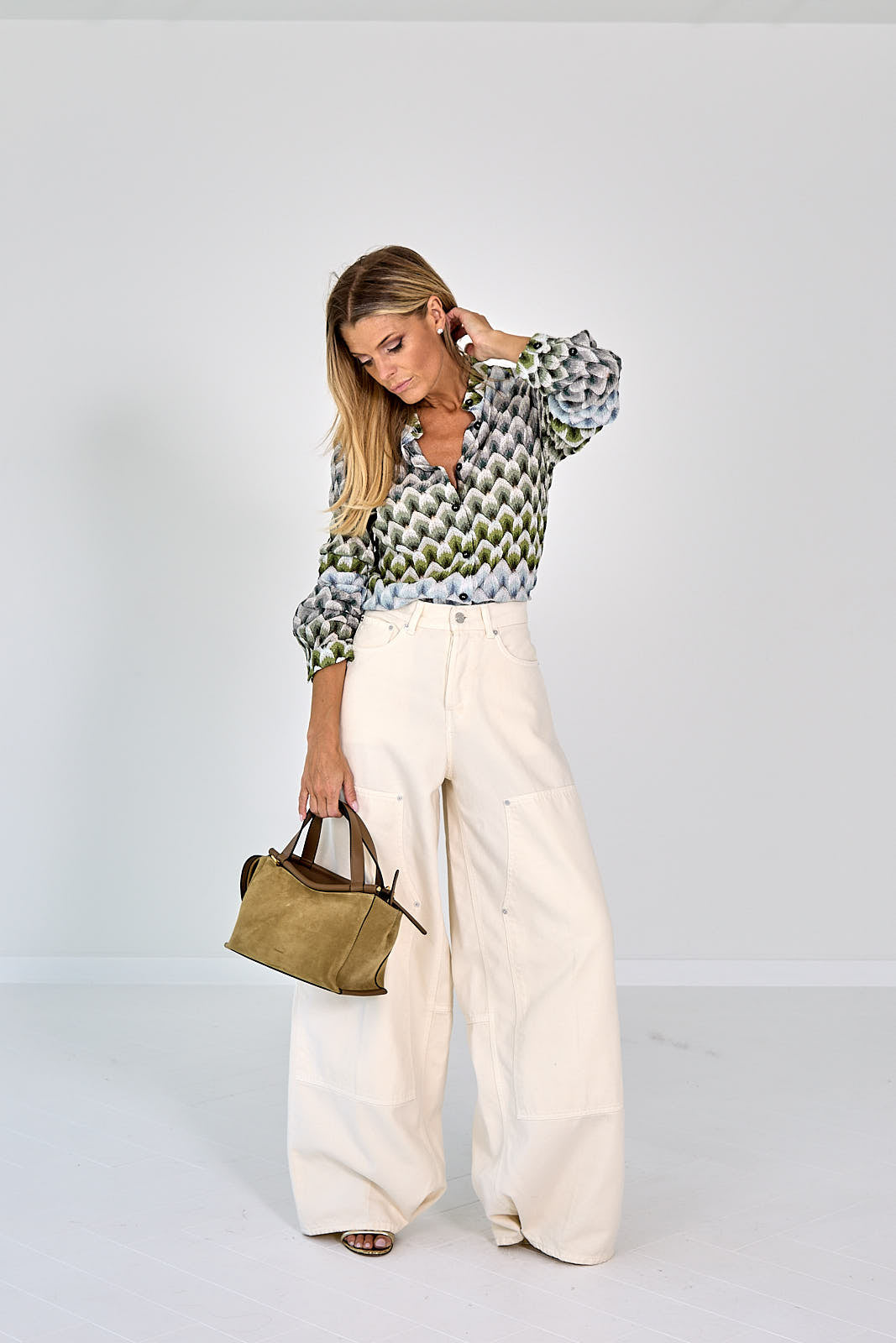 BLOUSE