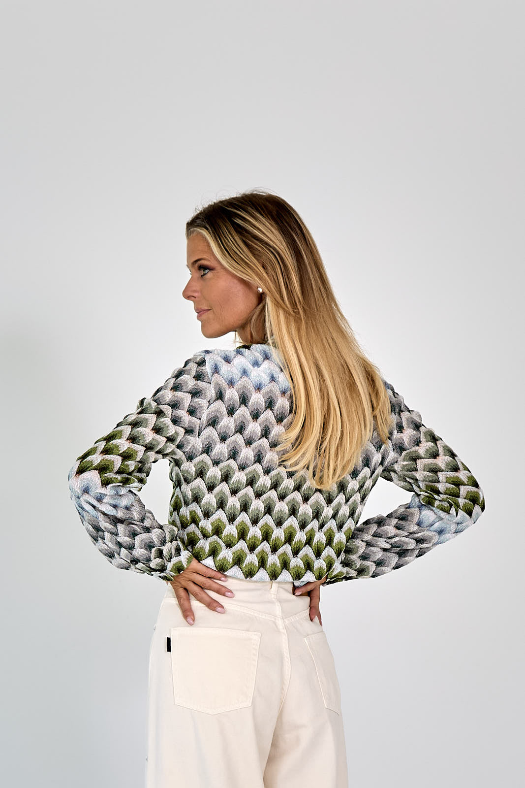 BLOUSE