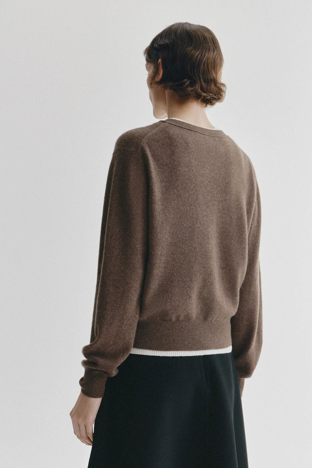 26W-LISA YANG-PULL-BRUIN MIDDEN