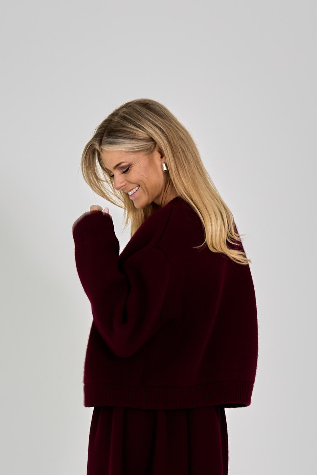 26W-LISA YANG-PULL GILET-BORDEAUX DONKER