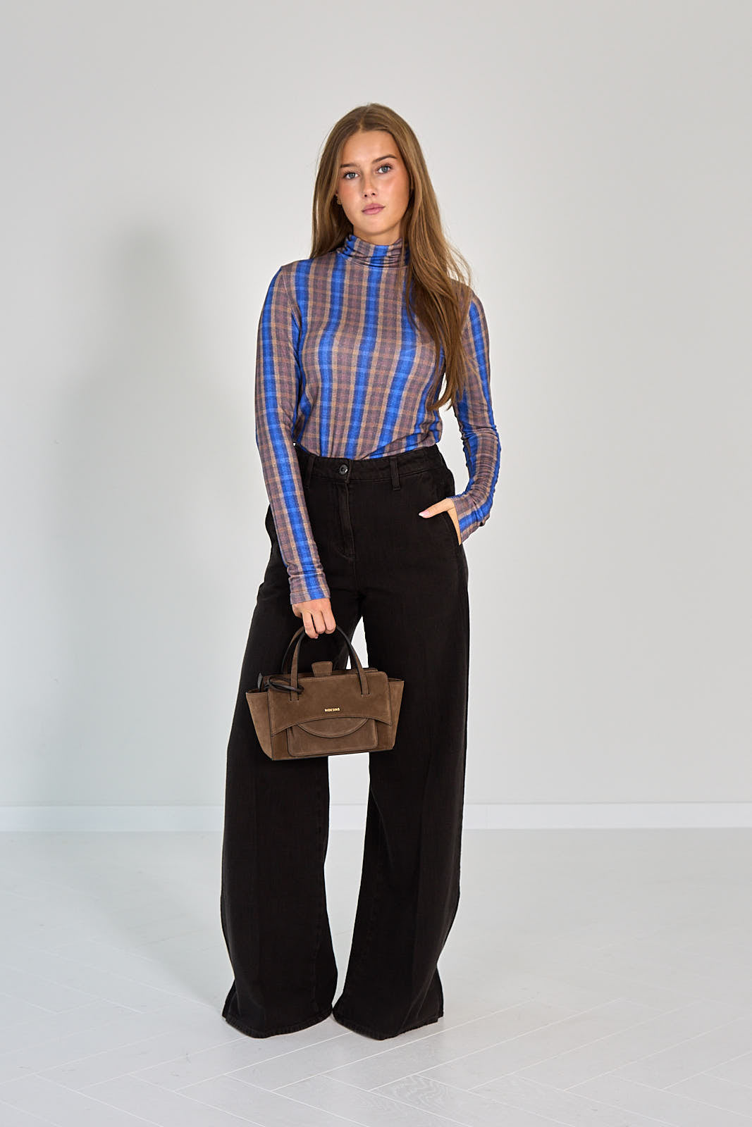 26W-COLLECTORS CLUB-T SCHIRT-BRUIN MIDDE