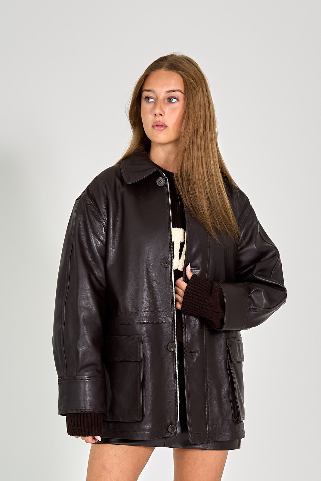 26W-ARMA-MANTEL-BRUIN MIDDEN