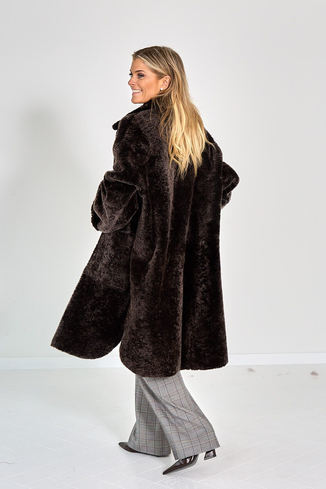 26W-ARMA-MANTEL-BRUIN DONKER