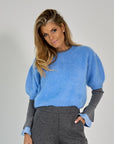 26W-LISA YANG-PULL-BLAUW LICHT