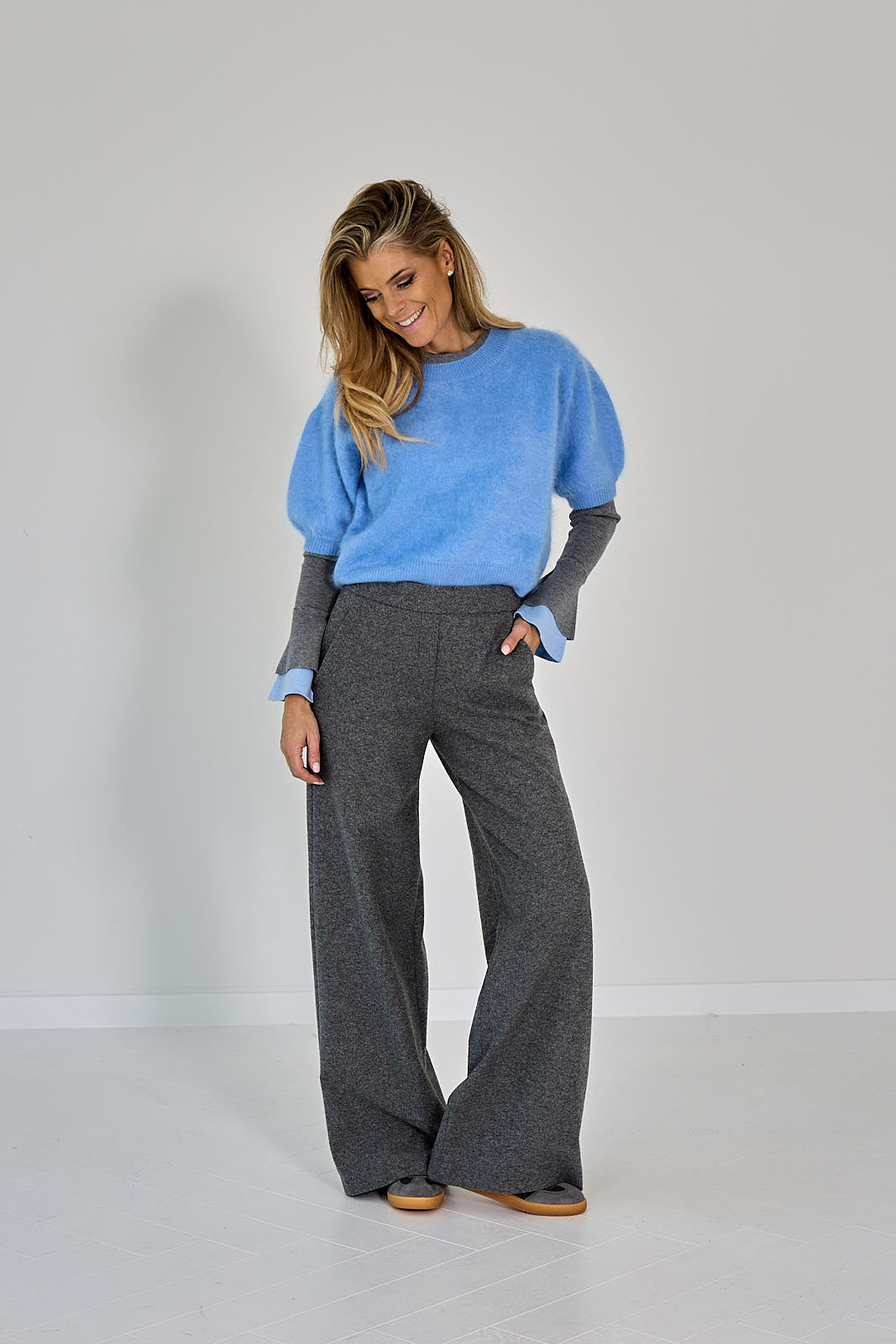 26W-LISA YANG-PULL-BLAUW LICHT