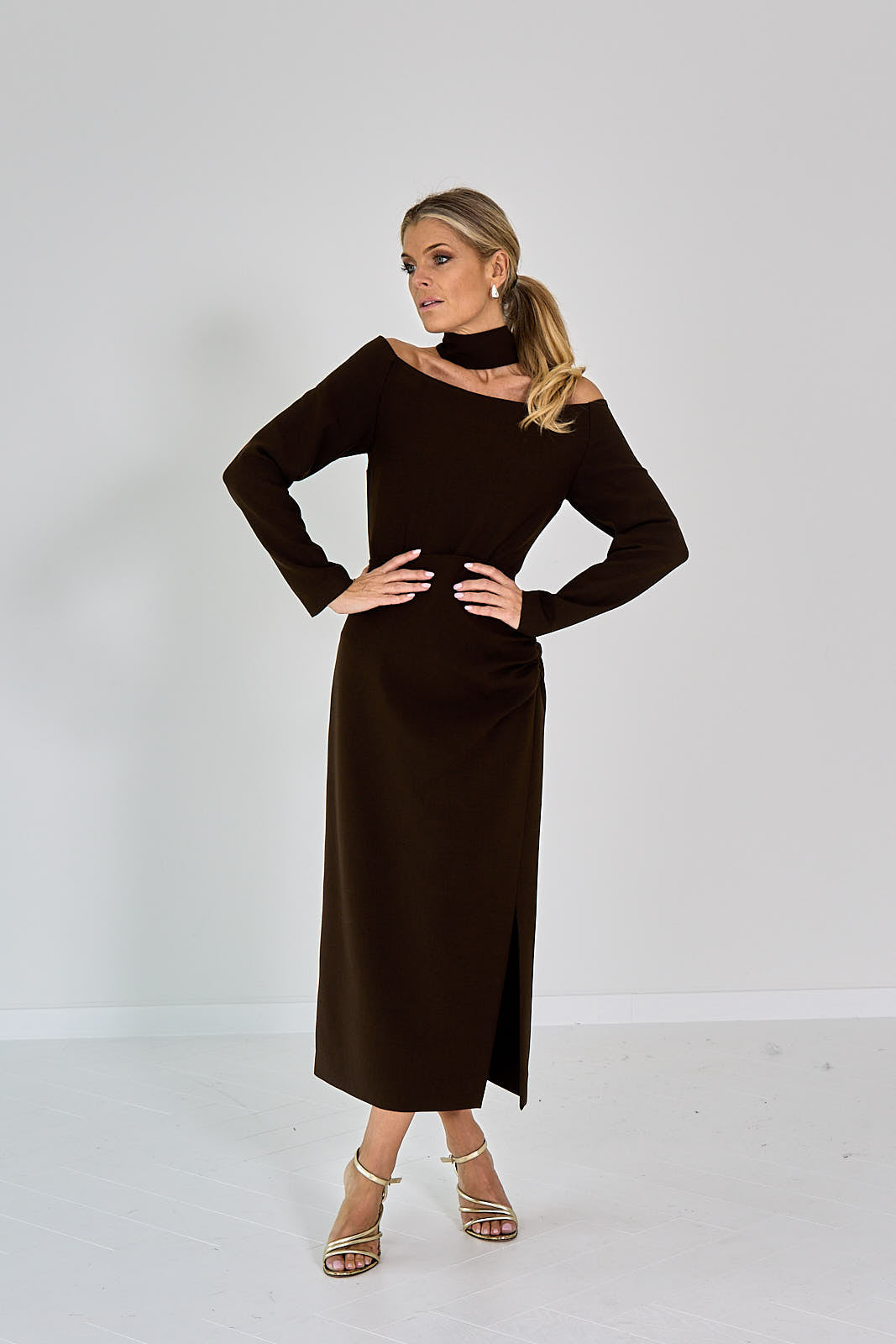 26W-OSCAR-ROK-BRUIN MIDDEN