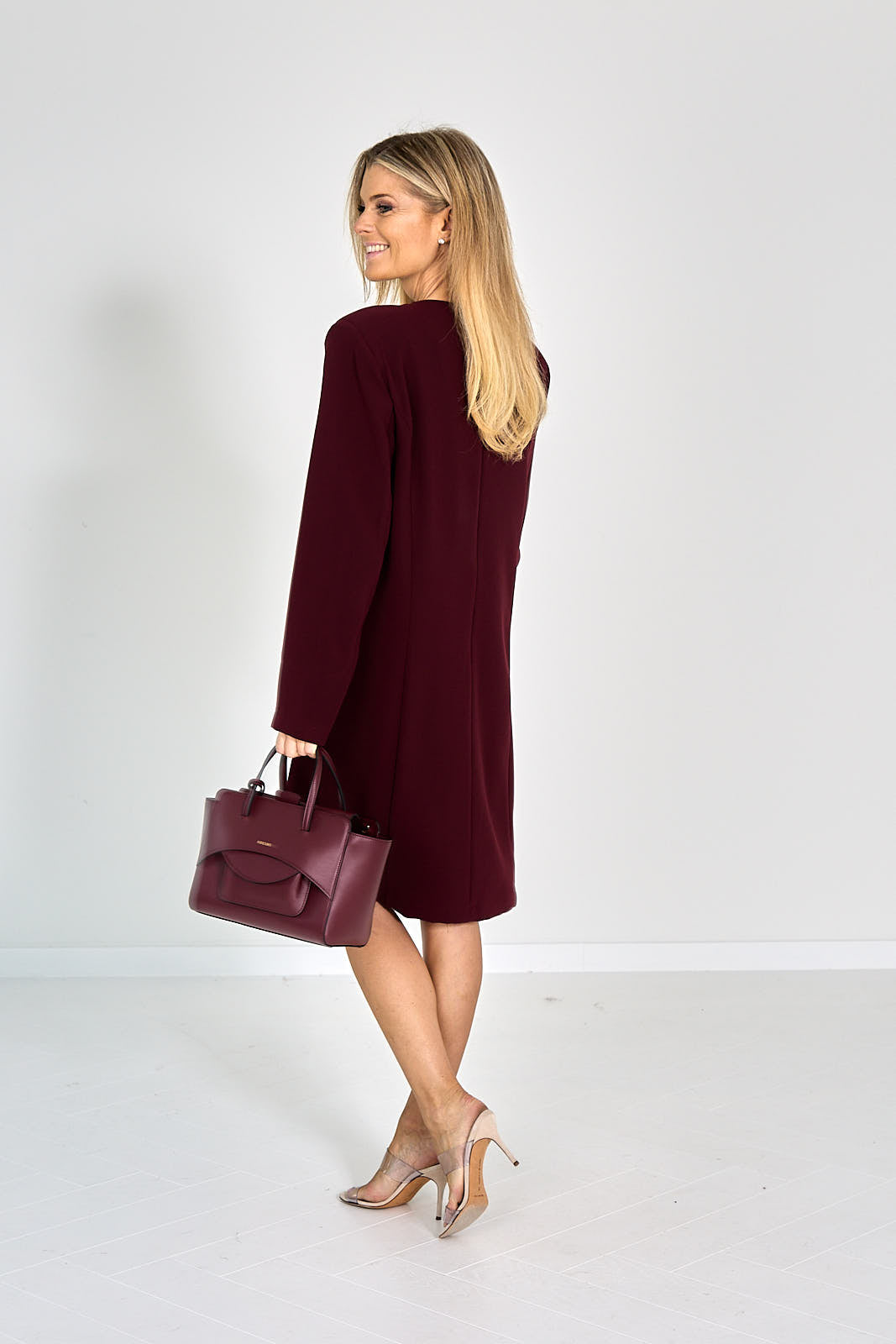 26W-ALMY-KLEED-BORDEAUX DONKER ROOD