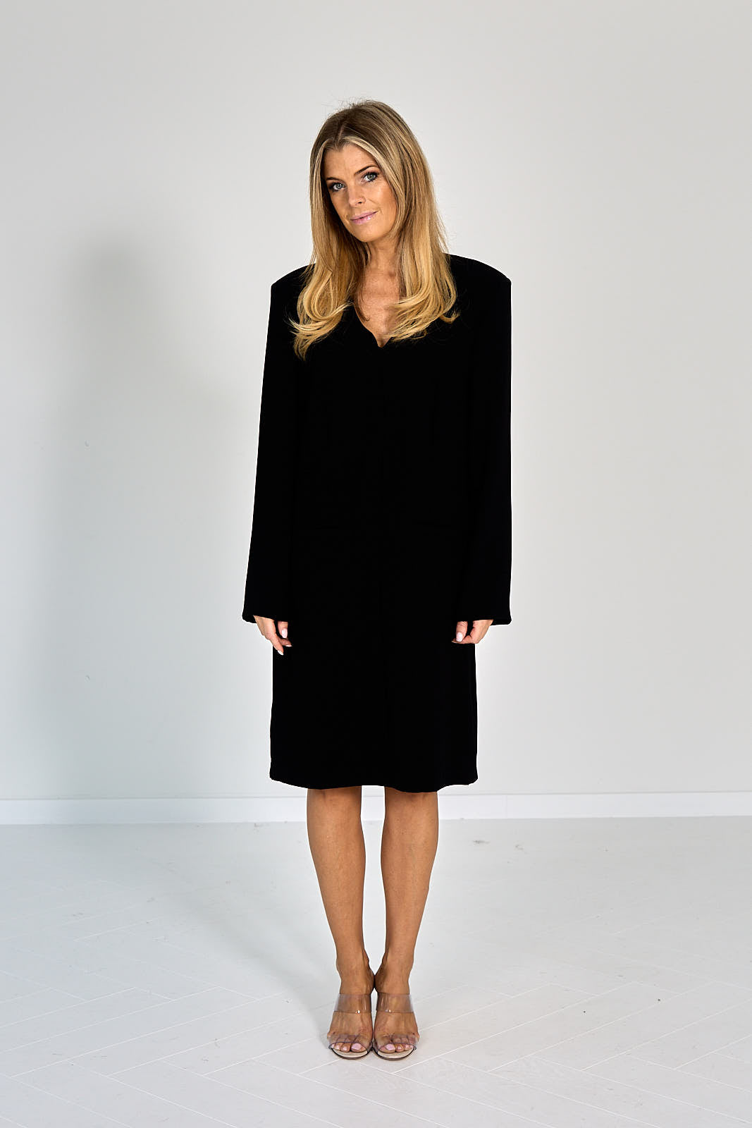 26W-ALMY-KLEED-ZWART