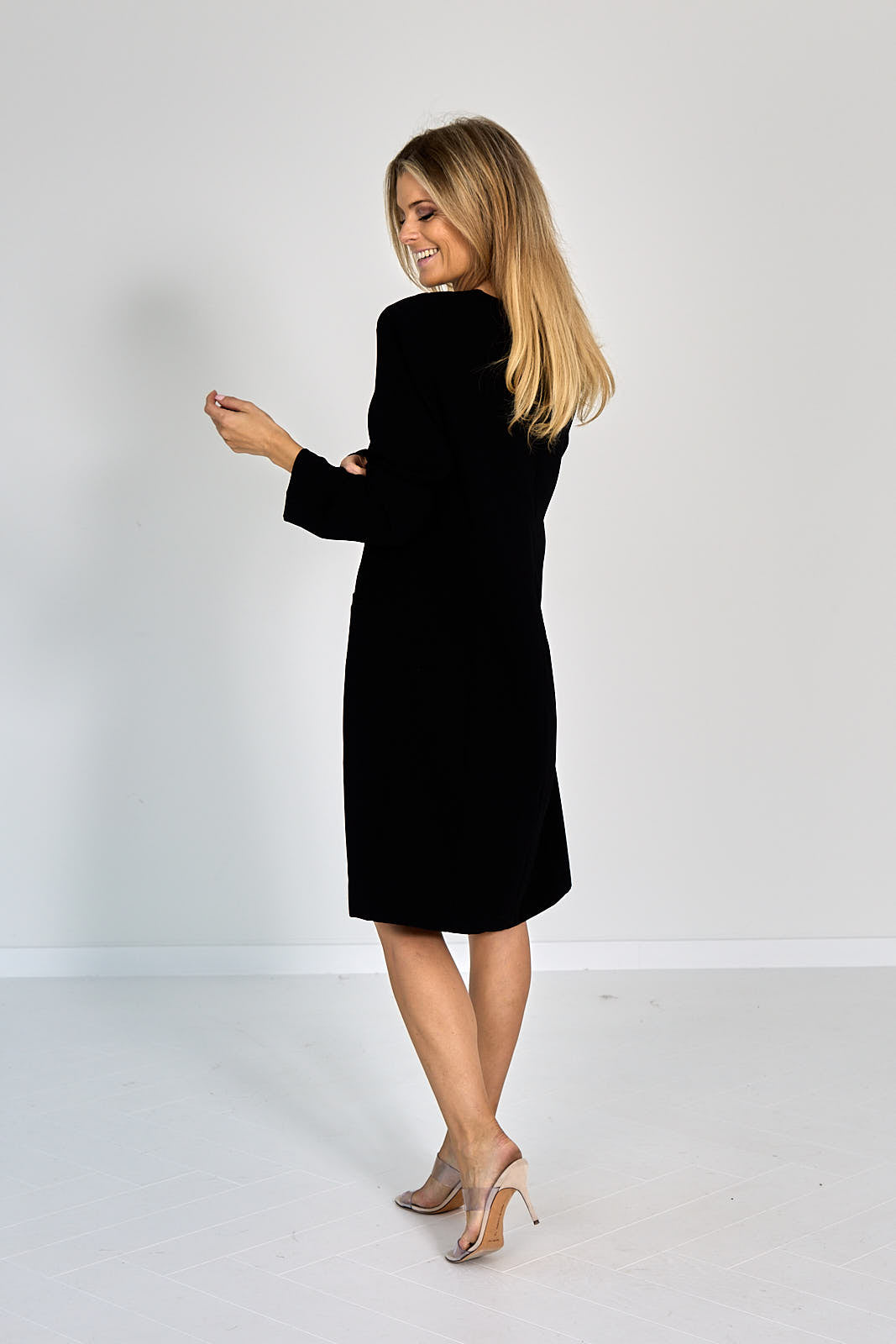 26W-ALMY-KLEED-ZWART