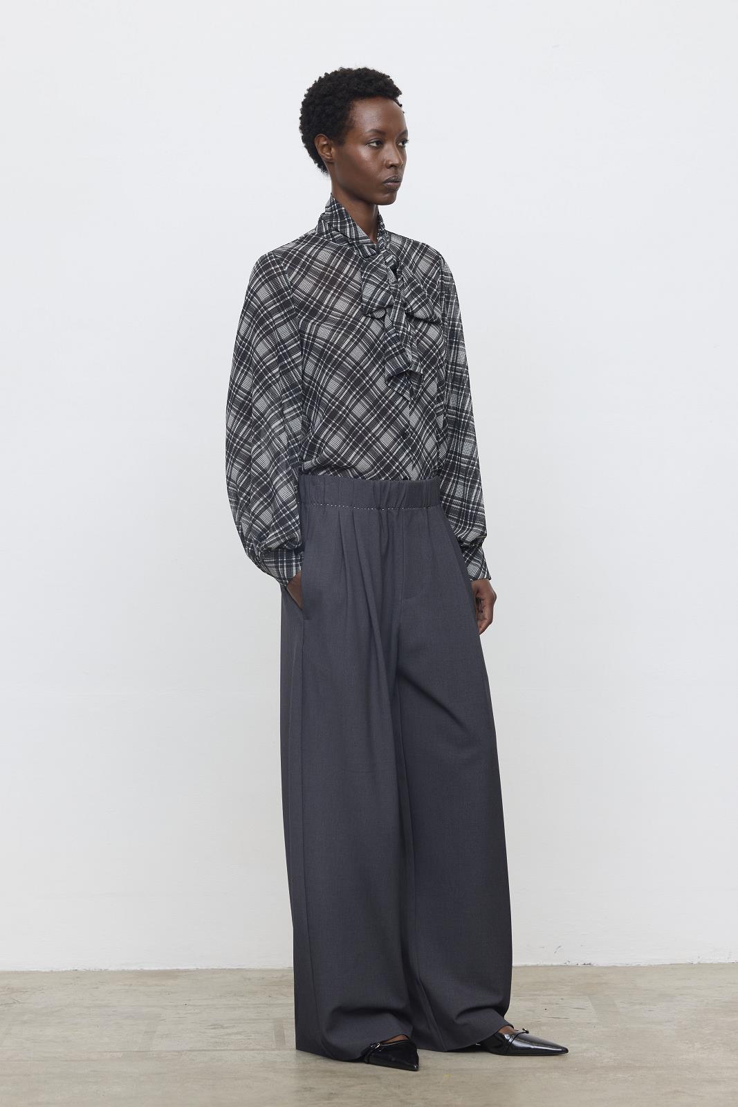 26W-ELEH-BROEK-GRIJS MIDDEN