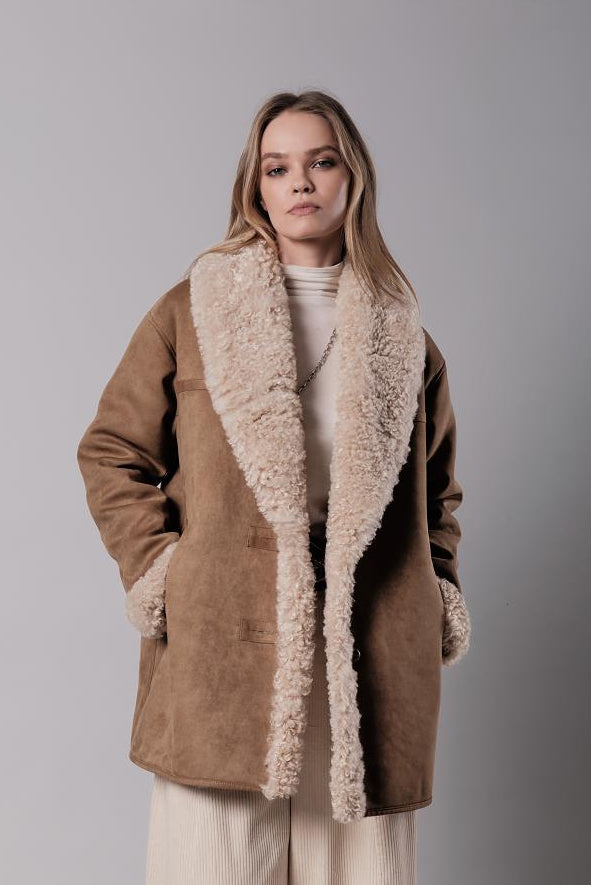 26W-URBANCODE-MANTEL-CAMEL