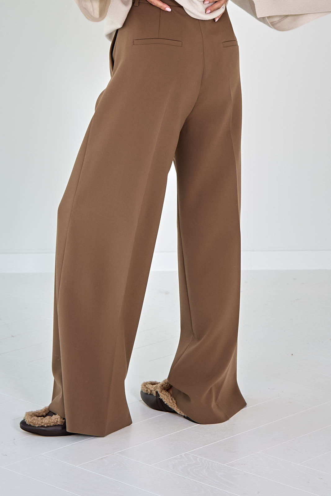 26W-SEDUCTIVE-BROEK-CAMEL
