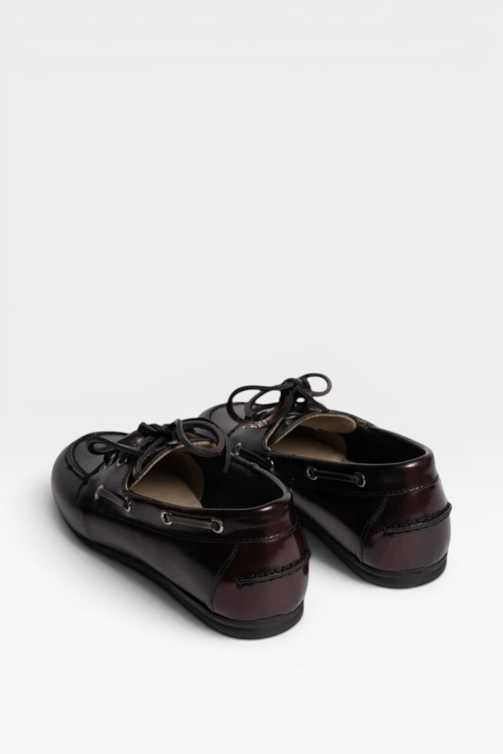 26W-POSA-SCHOENEN-BORDEAUX DONKER ROOD