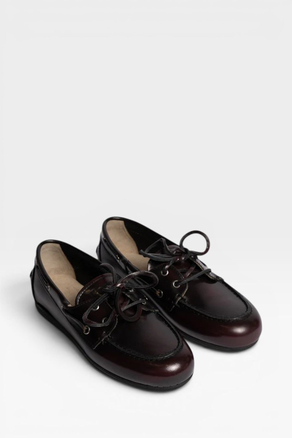 26W-POSA-SCHOENEN-BORDEAUX DONKER ROOD