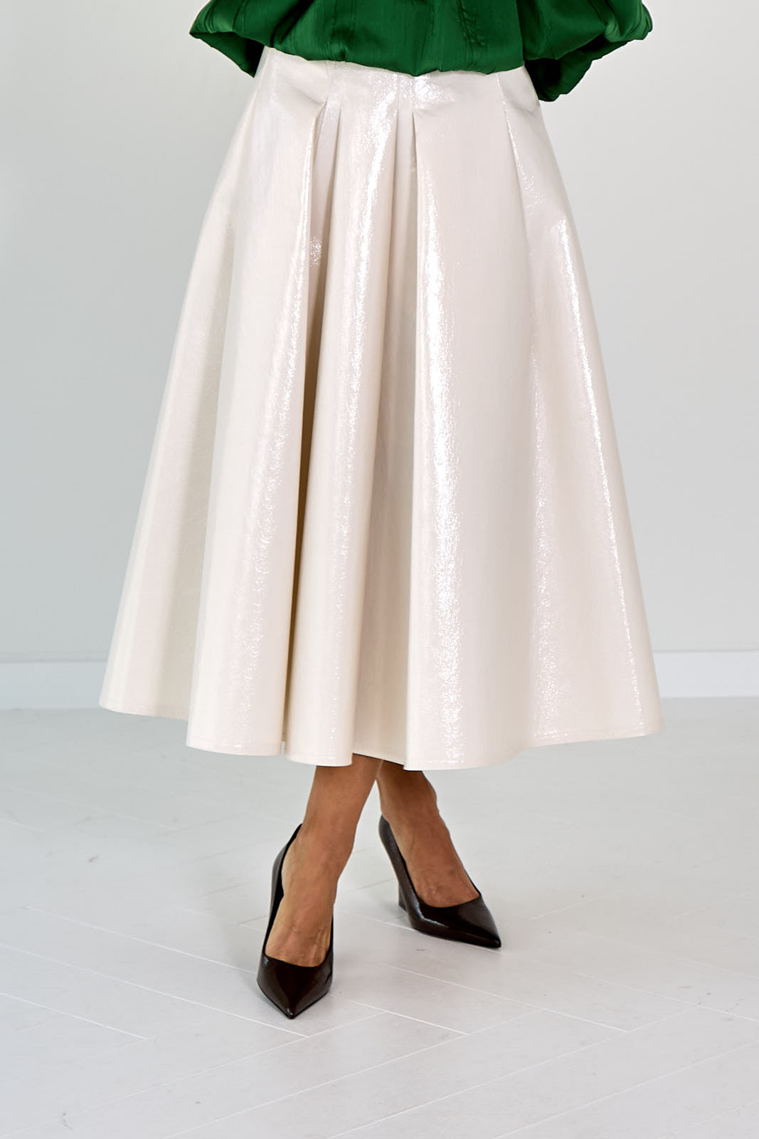 FAUX LAKLEDER ROK EVASE ECRU
