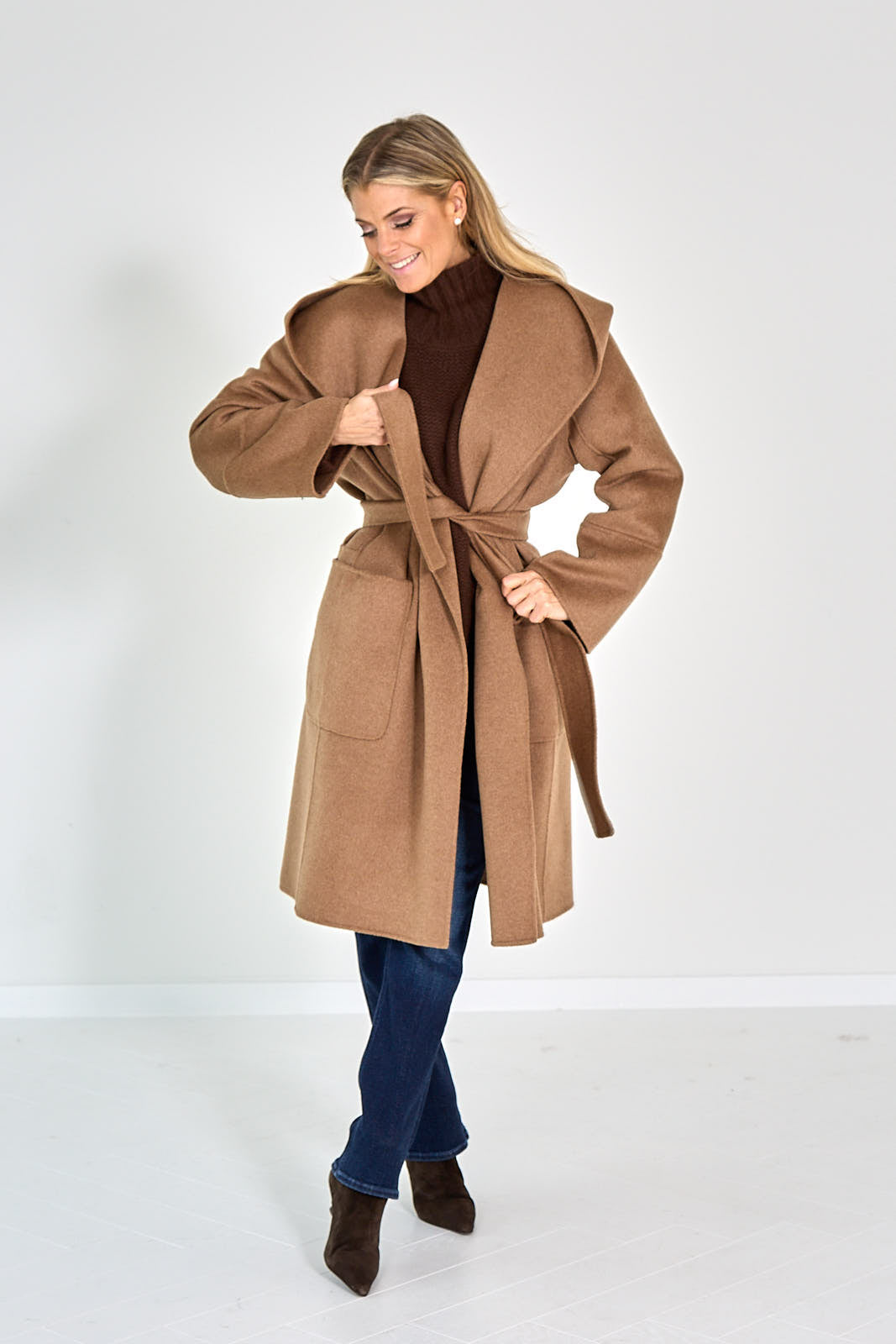 26W-MAX MARA-MANTEL-BEIGE MIDDEN