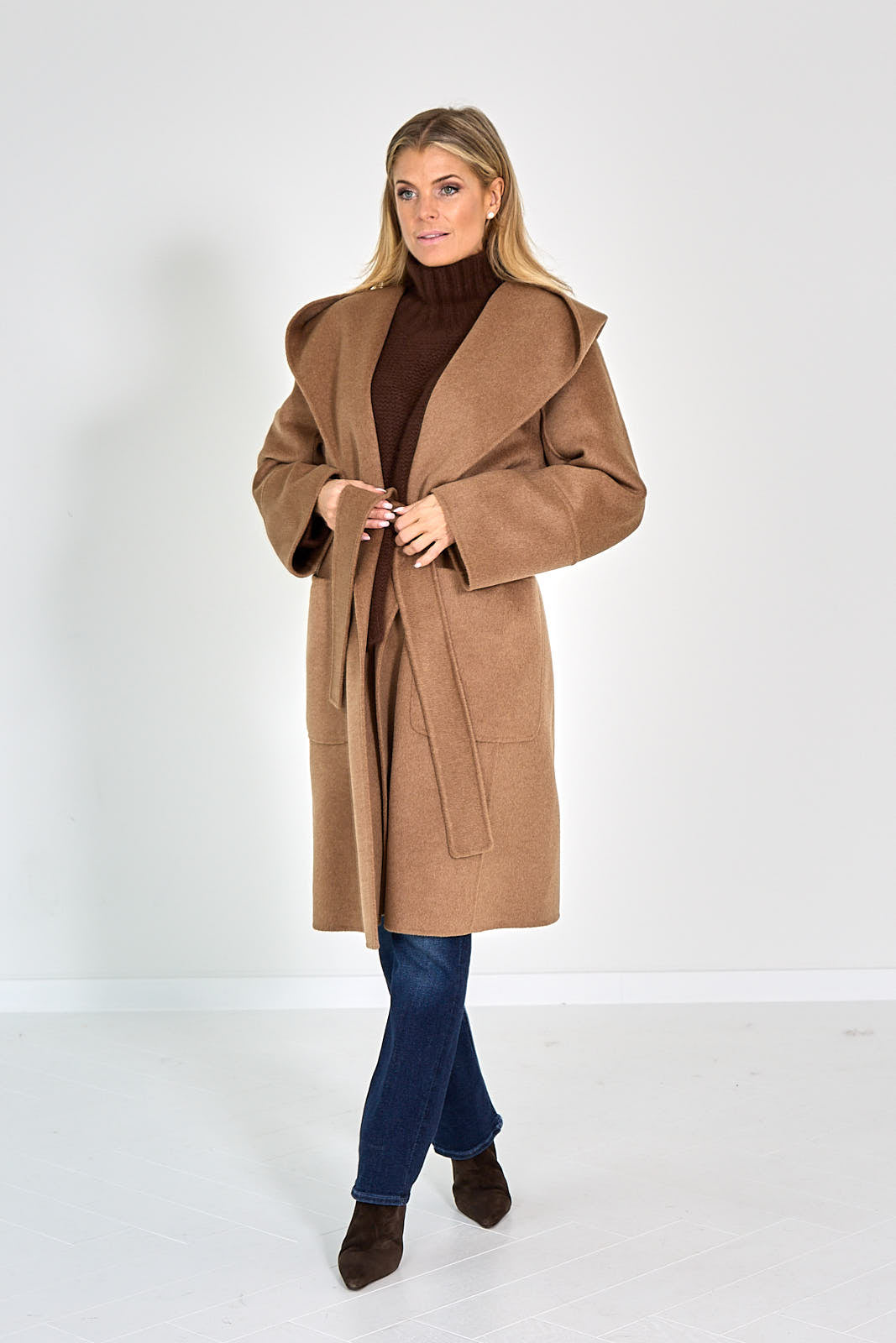 26W-MAX MARA-MANTEL-BEIGE MIDDEN