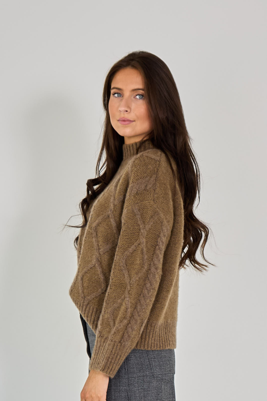 26W-LU-REN-PULL-BEIGE MIDDEN