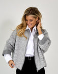 ANNECLAIRE CAPE GRIJS/ECRU