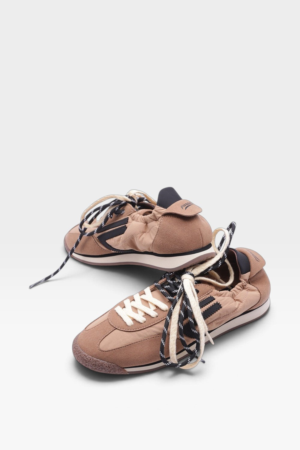 26W-PURAAI-SCHOENEN-PANTHER CAFFE