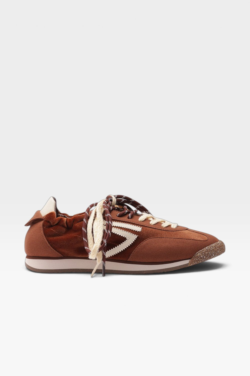 26W-PURAAI-SCHOENEN-PANTHER SOFA