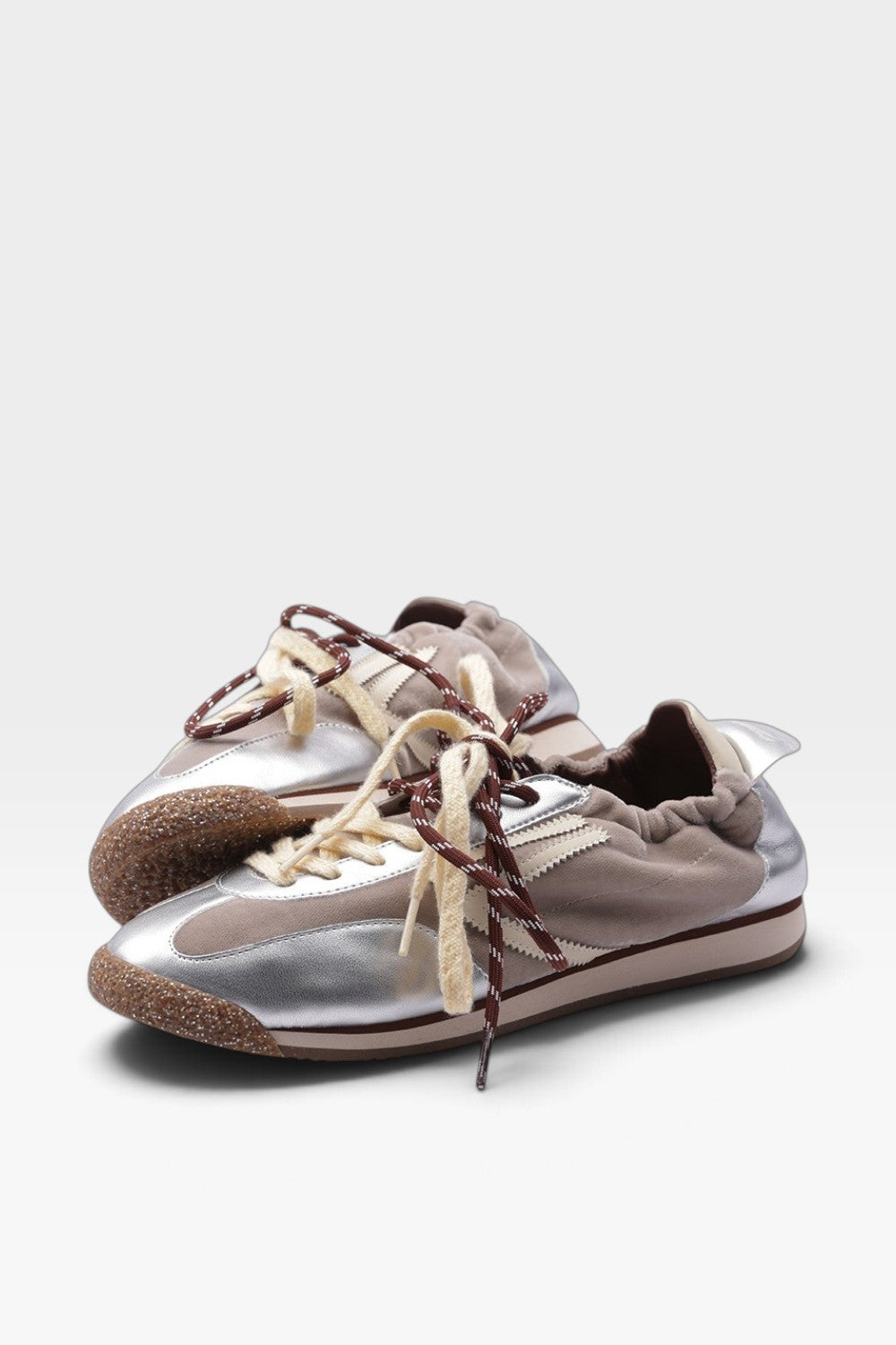 26W-PURAAI-SCHOENEN-PANTHER RADIO