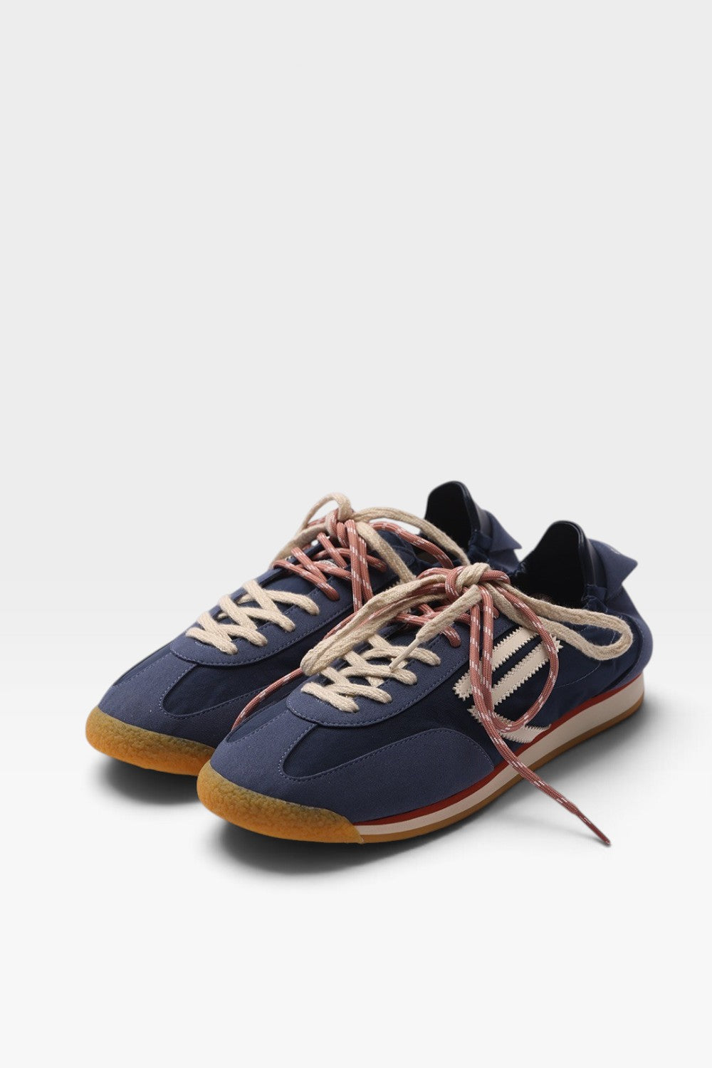 26W-PURAAI-SCHOENEN-PANTHER BLUE SHARK
