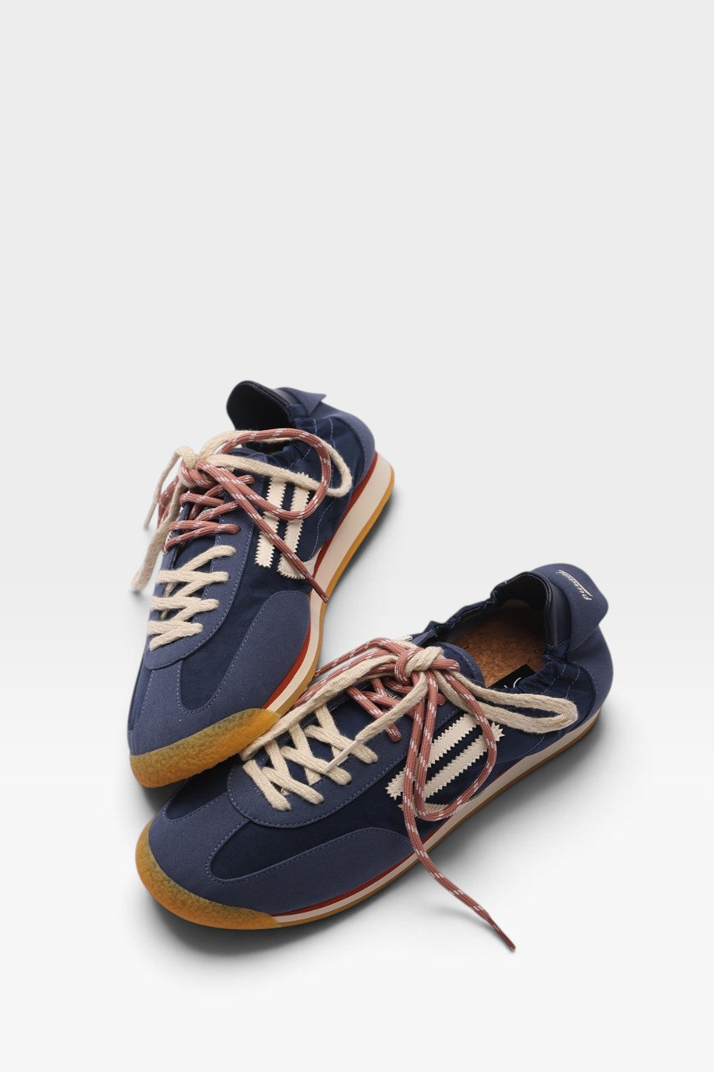 26W-PURAAI-SCHOENEN-PANTHER BLUE SHARK