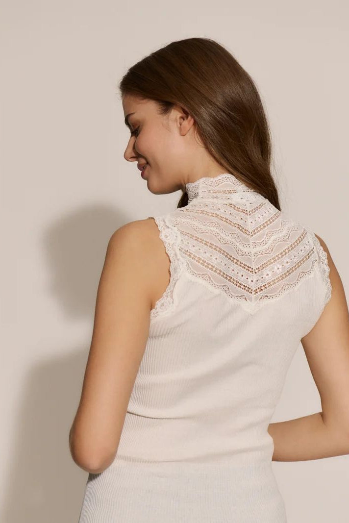 BENITA SILK SL TURTLENECK LACE TOP